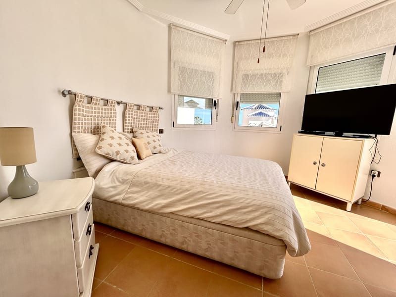 Open photo Listing photo