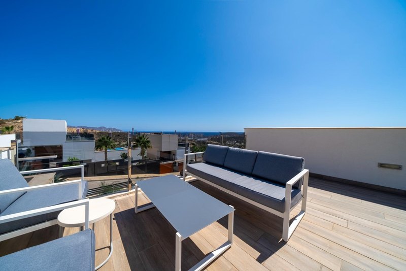 Open photo Listing photo