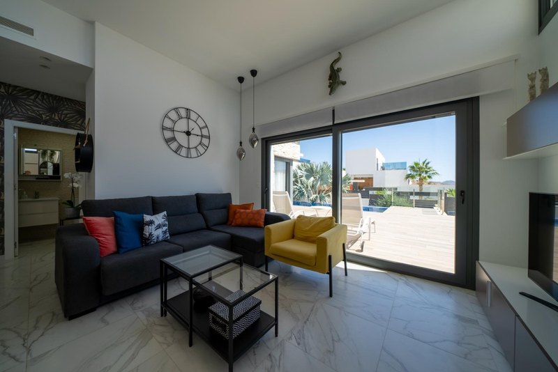 Open photo Listing photo