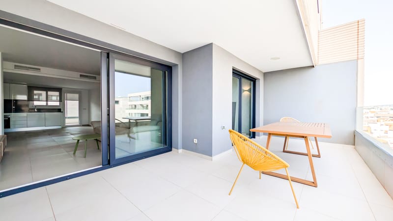 Open photo Listing photo