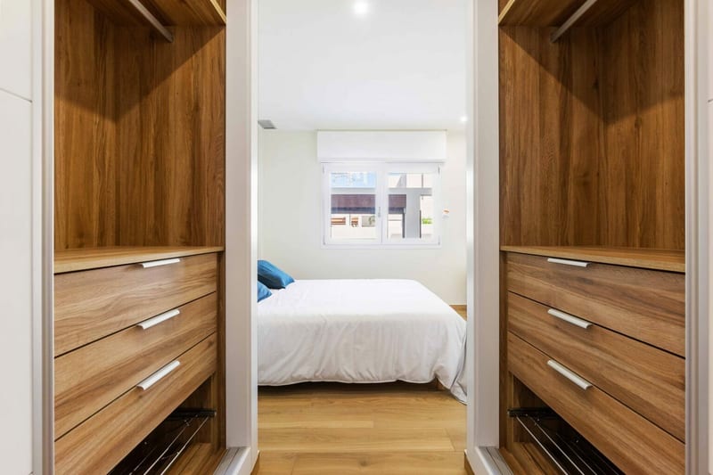 Open photo Listing photo