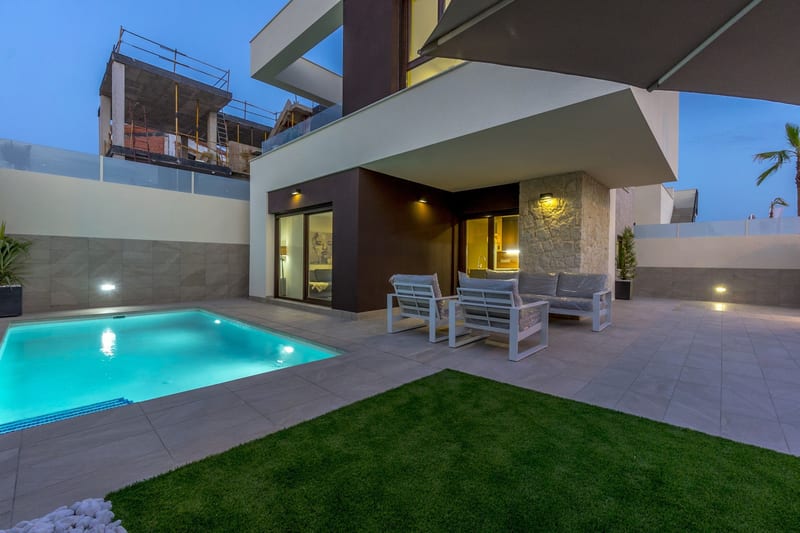 Open photo Listing photo