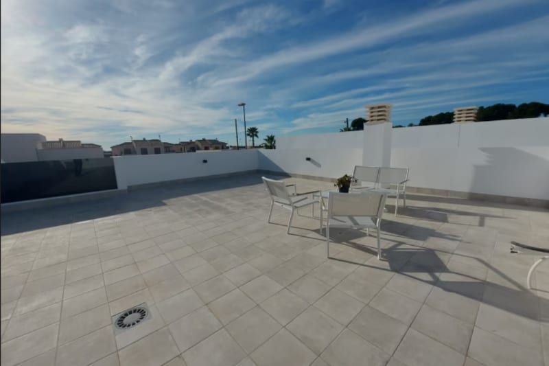 Open photo Listing photo