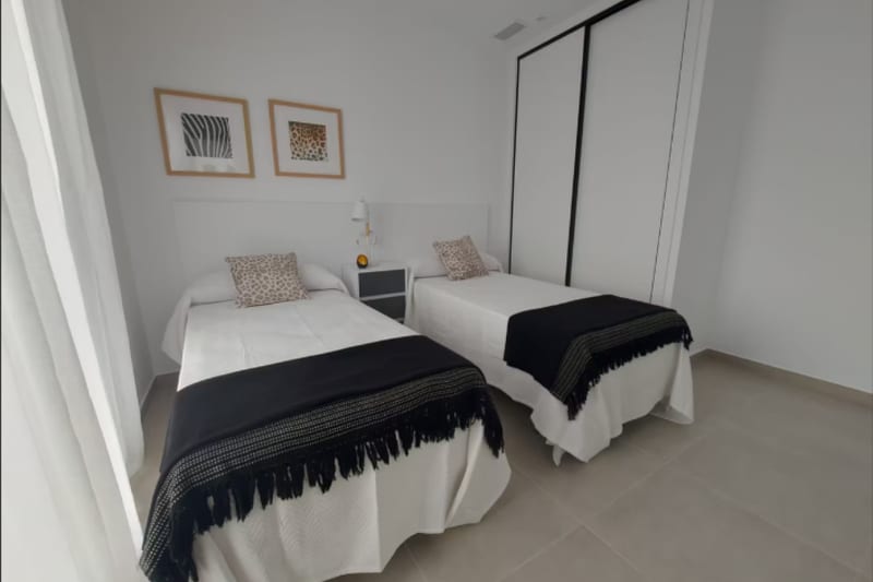 Open photo Listing photo