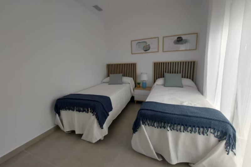 Open photo Listing photo
