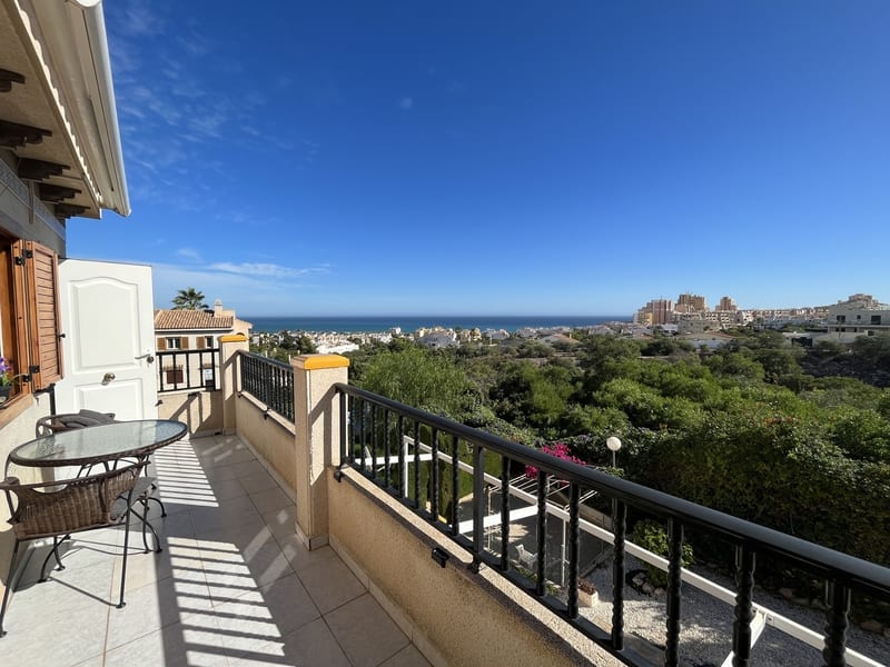 Open photo Listing photo