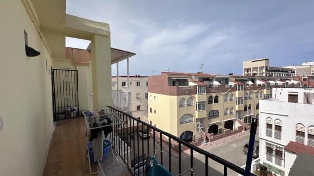 Open photo Listing photo