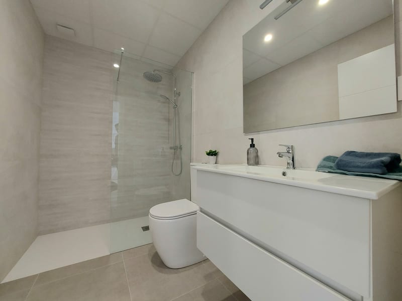 Open photo Listing photo