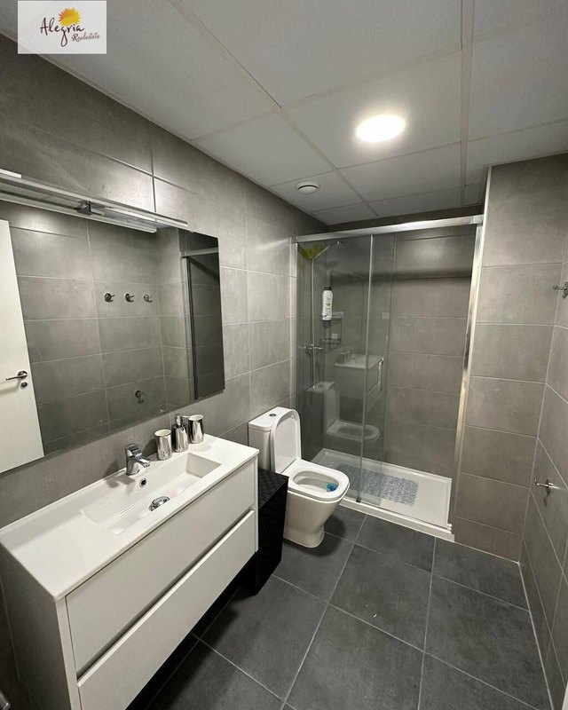 Open photo Listing photo