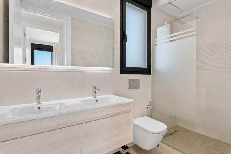 Open photo Listing photo