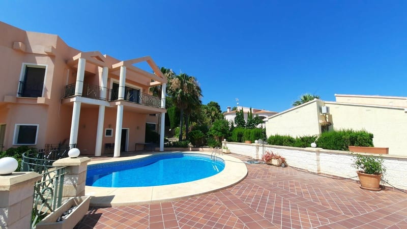 Open photo Listing photo