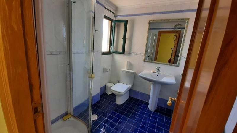 Open photo Listing photo