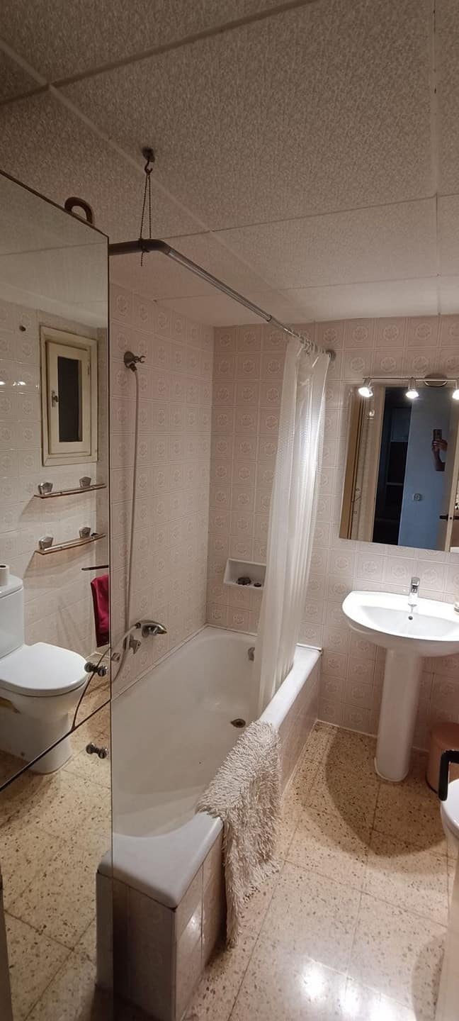Open photo Listing photo