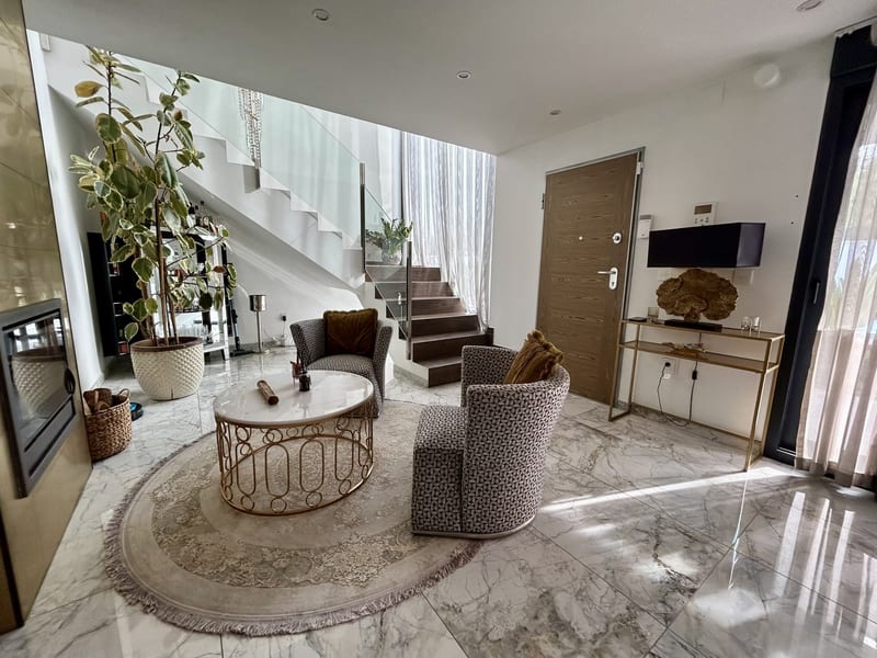 Open photo Listing photo