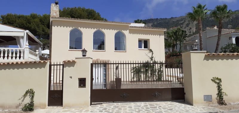 Open photo Listing photo