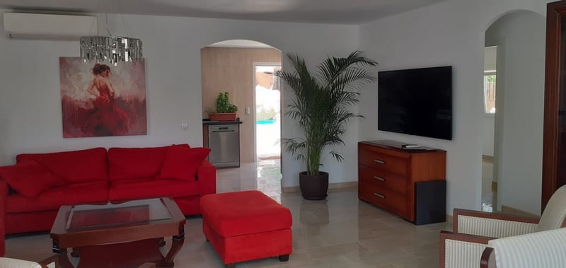 Open photo Listing photo