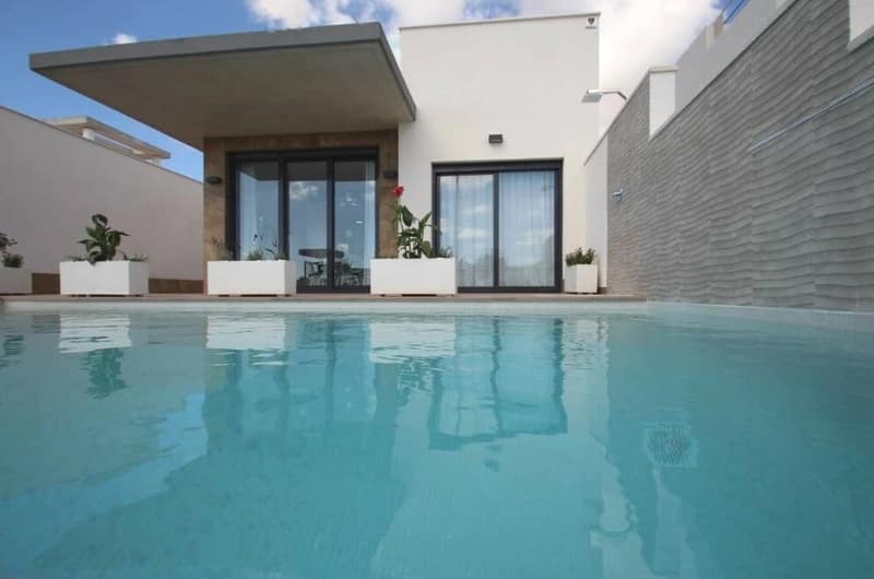 Open photo Listing photo