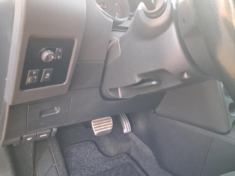 Open photo Listing photo