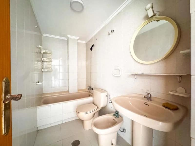 Open photo Listing photo