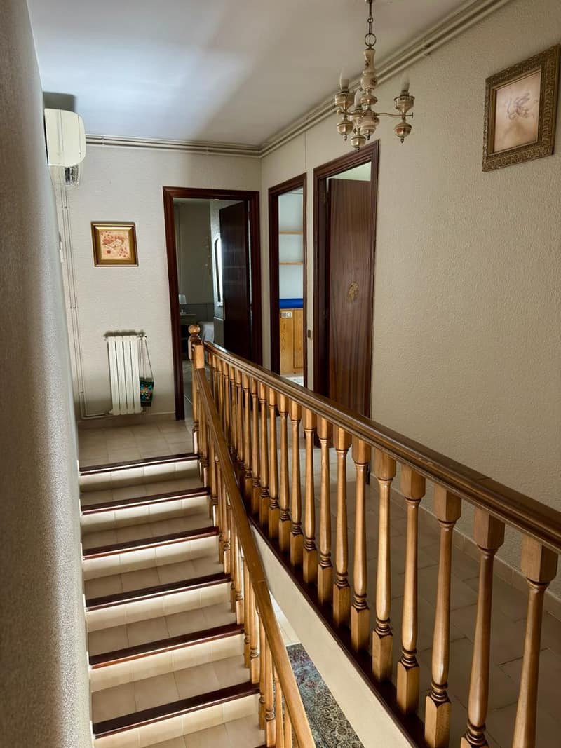 Open photo Listing photo