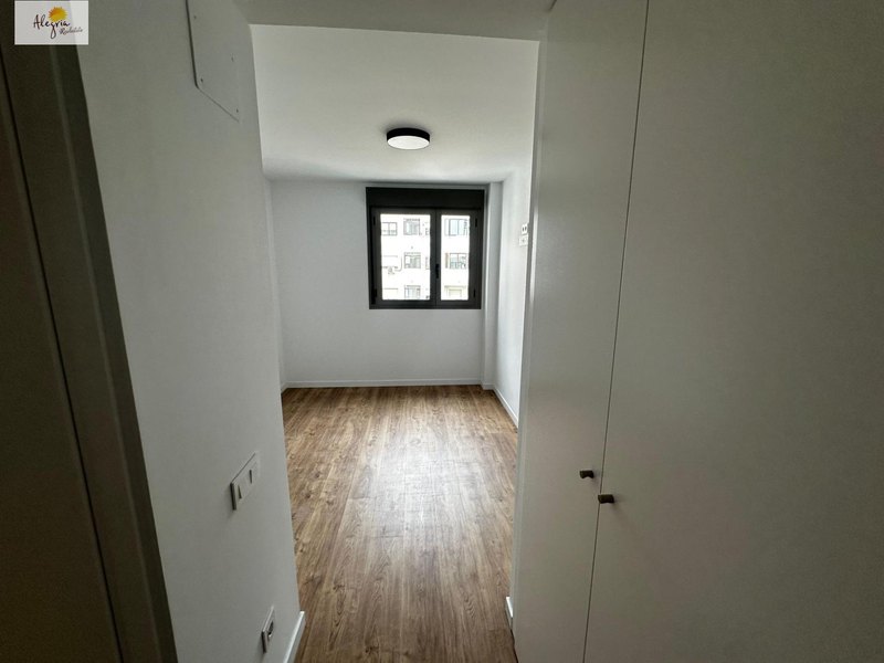 Open photo Listing photo