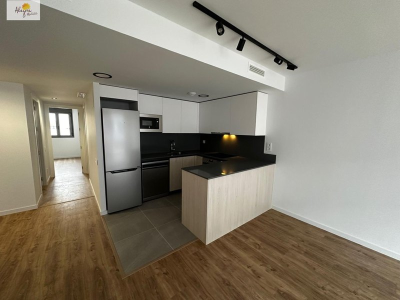Open photo Listing photo