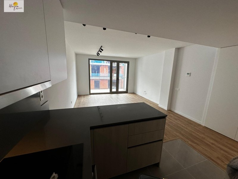 Open photo Listing photo