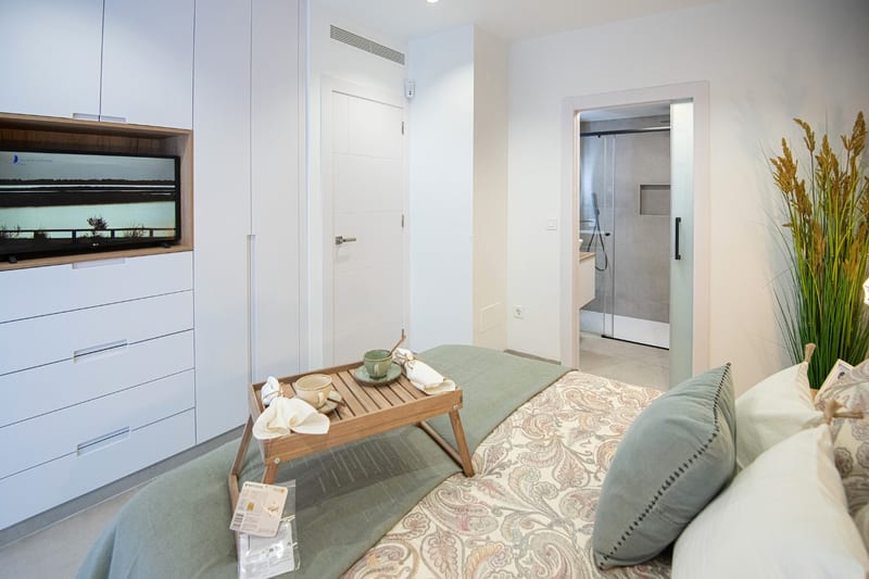 Open photo Listing photo