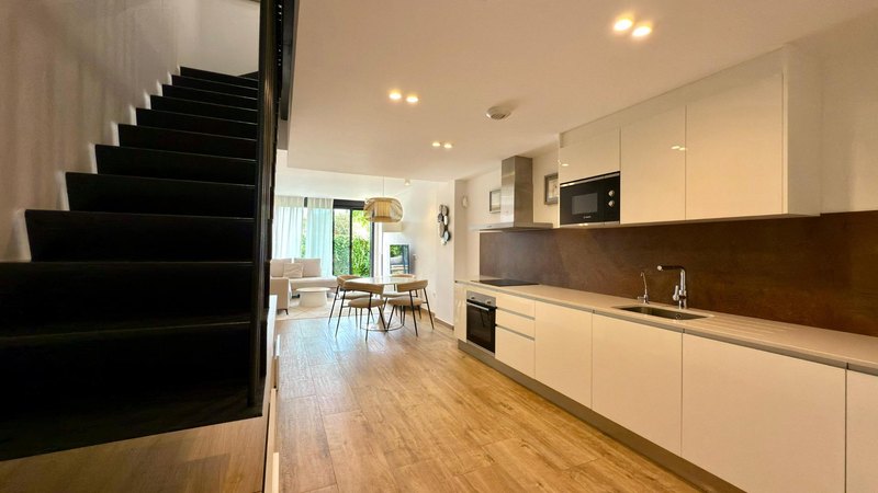 Open photo Listing photo