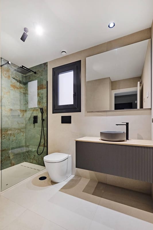 Open photo Listing photo