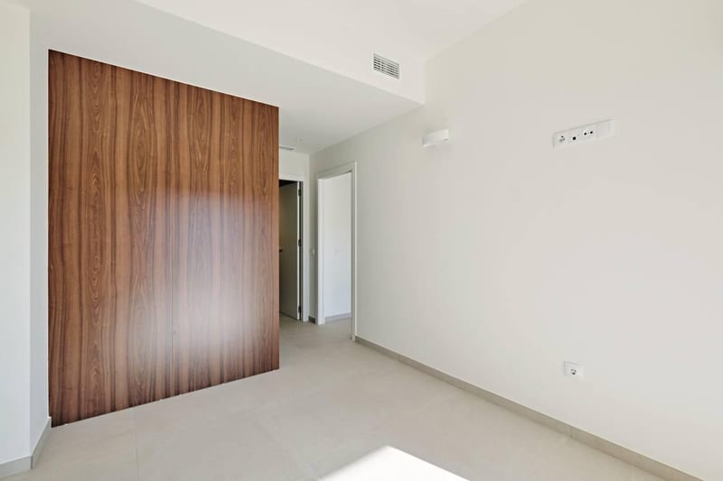 Open photo Listing photo