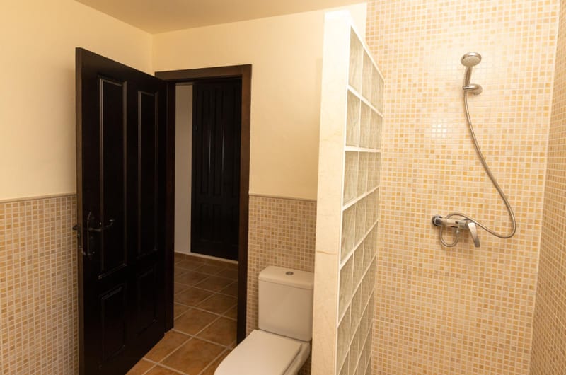 Open photo Listing photo