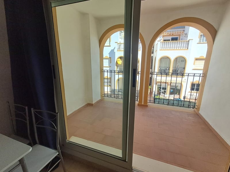 Open photo Listing photo