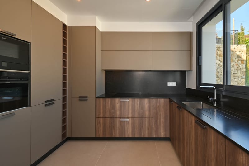 Open photo Listing photo
