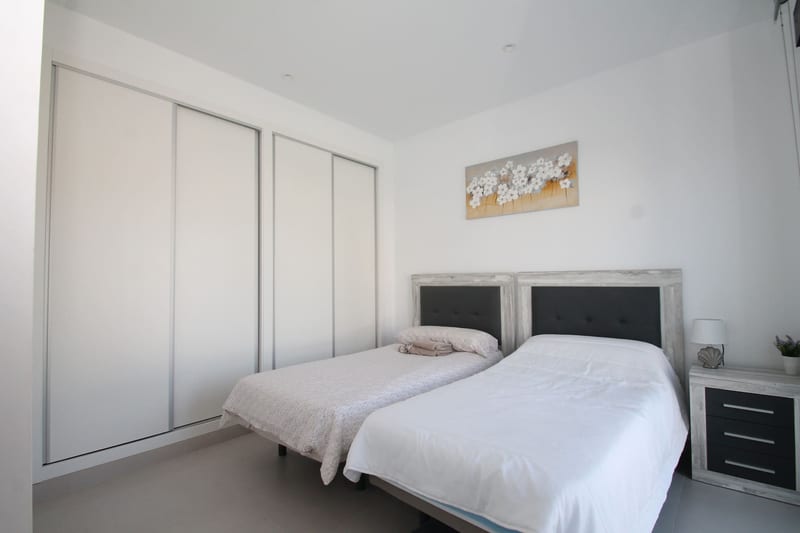 Open photo Listing photo
