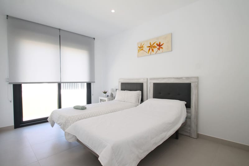Open photo Listing photo