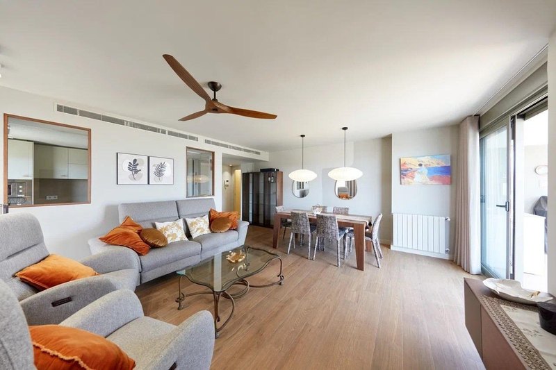 Open photo Listing photo