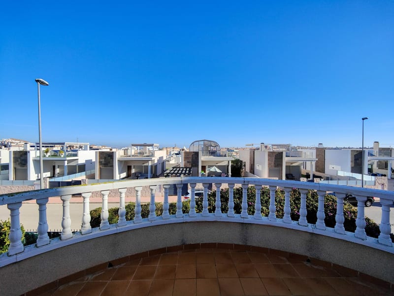 Open photo Listing photo