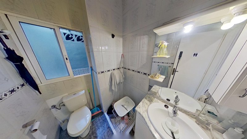 Open photo Listing photo