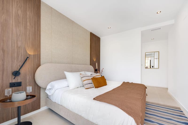 Open photo Listing photo