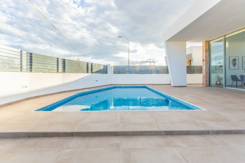 Open photo Listing photo