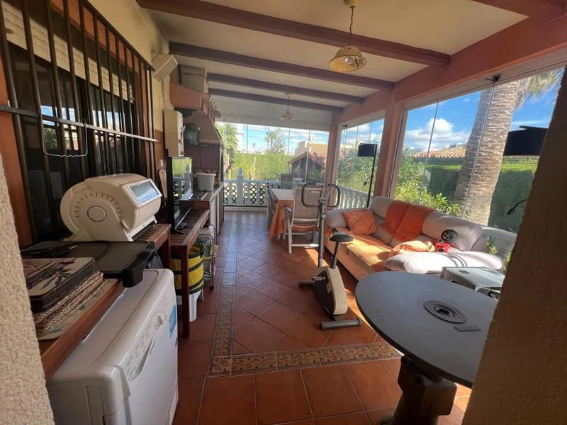 Open photo Listing photo