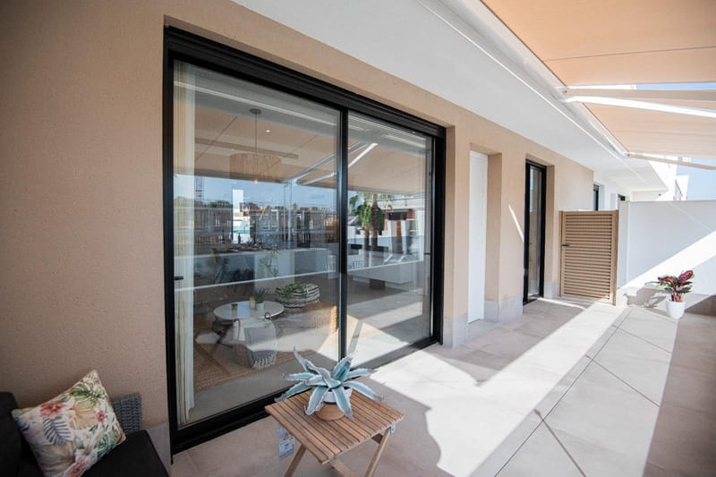 Open photo Listing photo