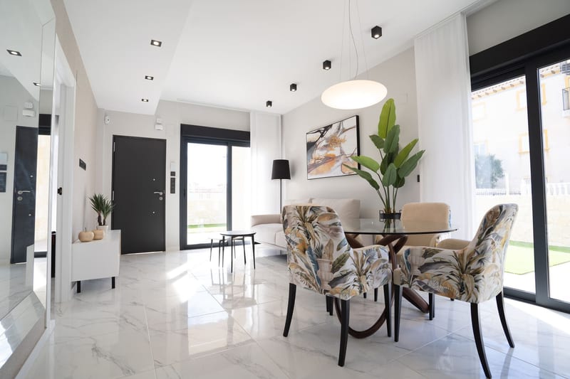 Open photo Listing photo