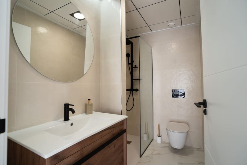 Open photo Listing photo