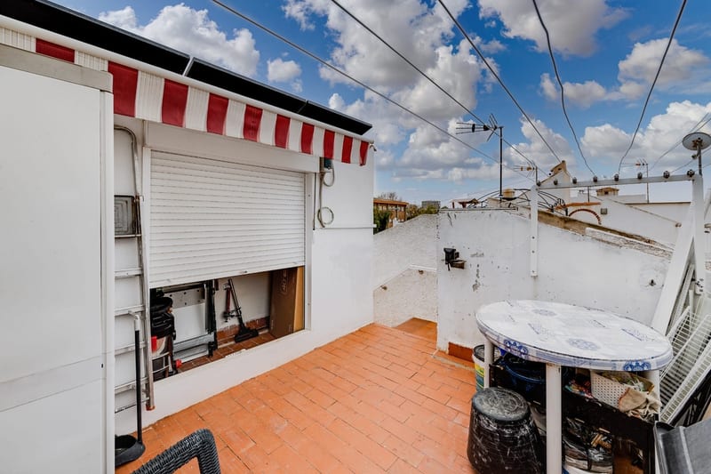 Open photo Listing photo