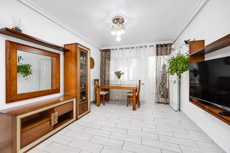 Open photo Listing photo