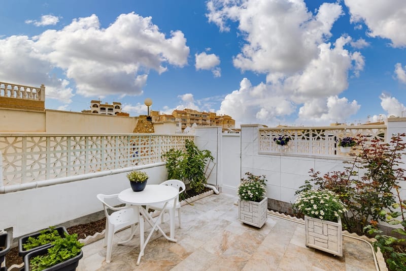 Open photo Listing photo