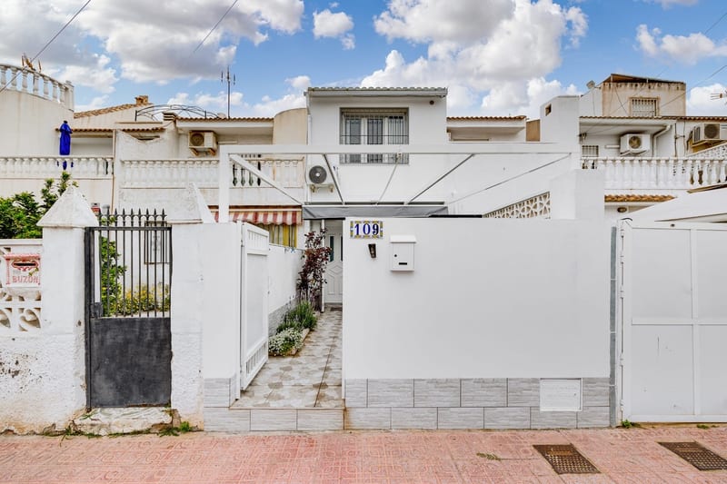 Open photo Listing photo