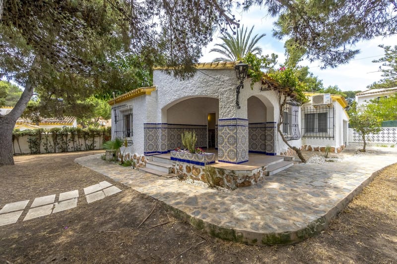 Open photo Listing photo